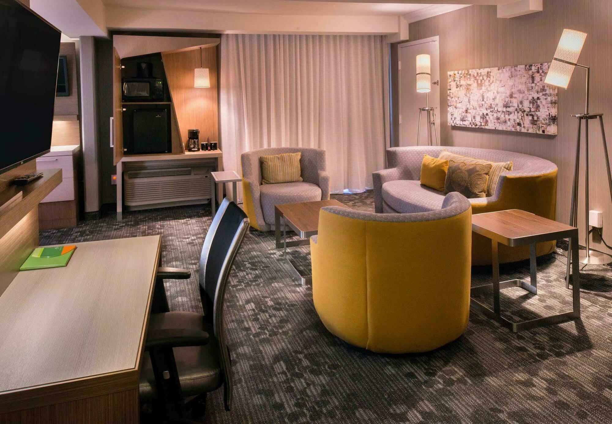 Hotel Courtyard By Marriott Oxnard/Ventura Esterno foto